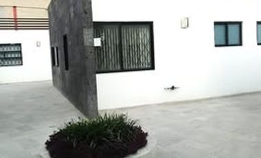 Oficinas en Renta avenida guerrero, jardines de Irapuato.