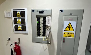 ALQUILO OFICINAS CON O SIN IMPLEMENTAR POR m2 EN EDIFICIO EMPRESARIAL SAN ISIDRO