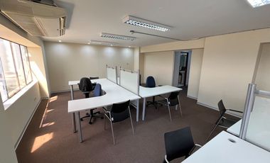 ALQUILO OFICINAS CON O SIN IMPLEMENTAR POR m2 EN EDIFICIO EMPRESARIAL SAN ISIDRO
