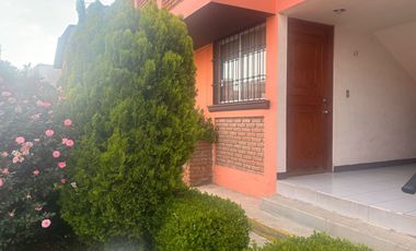 Renta de Casa Duplex en PB, Col. Tlacopa, Toluca