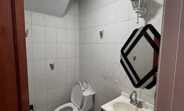 RENTA CASA EN LEON GTO COL ARBIDE SUPER BIEN UBICADA IDEAL PARA OFICINAS O CORPORATIVOS O BIEN CASA HABITACION
