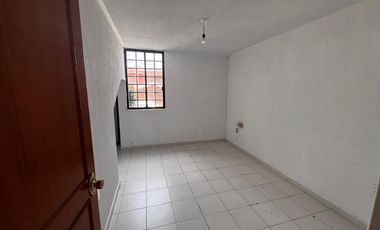 RENTA CASA EN LEON GTO COL ARBIDE SUPER BIEN UBICADA IDEAL PARA OFICINAS O CORPORATIVOS O BIEN CASA HABITACION