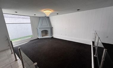 RENTA CASA EN LEON GTO COL ARBIDE SUPER BIEN UBICADA IDEAL PARA OFICINAS O CORPORATIVOS O BIEN CASA HABITACION