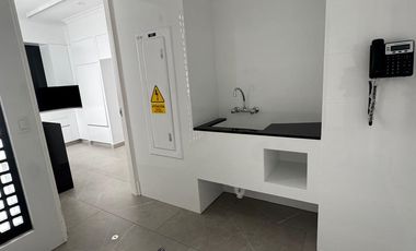 LINDO DEPARTAMENTO DE ESTRENO PRIMER PISO SAN ISIDRO