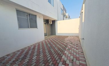 Venta Casa en Piamonte - Daule - Aurora - Vía Salitre - Cerca al Centro Comercial El Dorado - C329