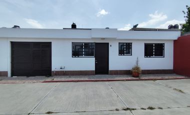 CASA DE UN PISO EN RENTA SANTA CRUZ ATZ. TOLUCA MEX.