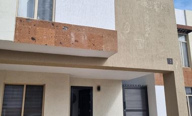 VENTA  RESIDENCIA  EN EXCELENTE ESTADO  Y  MUY BUENA UBICACION
