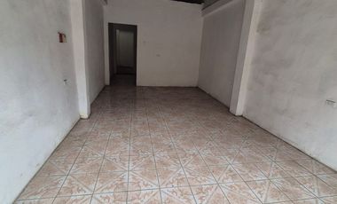 Local en Alquiler en la Avenida Portete, Avenida Principal, 1 Baño, Sur de Guayaquil.