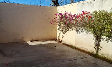 VENTA DE EXCELENTE CASA , AMPLIADA EN VILLAS DE MEDITERRANEO, ZONA PONIENTE