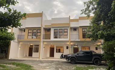 𝐒𝐩𝐚𝐜𝐢𝐨𝐮𝐬 𝟒-𝐁𝐞𝐝𝐫𝐨𝐨𝐦 𝐓𝐨𝐰𝐧𝐡𝐨𝐮𝐬𝐞 𝐟𝐨𝐫 𝐒𝐚𝐥𝐞 𝐍𝐞𝐚𝐫 𝐀𝐭𝐞𝐧𝐞𝐨 𝐝𝐞 𝐂𝐞𝐛𝐮!