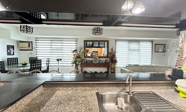 Claim This Modern 3BR Loft Penthouse Before It's Gone!