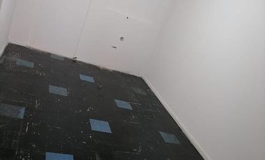 ALQUILO LOCAL COMERCIAL DE 99 M2 EN PLENA AVENIDA LOS QUECHUAS SALAMANCA ATE CONSULTAS AL WHASTAPP 99358----