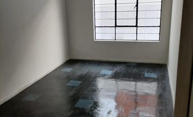 ALQUILO LOCAL COMERCIAL DE 99 M2 EN PLENA AVENIDA LOS QUECHUAS SALAMANCA ATE CONSULTAS AL WHASTAPP 99358----
