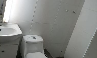 ALQUILO LOCAL COMERCIAL DE 99 M2 EN PLENA AVENIDA LOS QUECHUAS SALAMANCA ATE CONSULTAS AL WHASTAPP 99358----