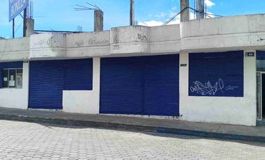 EXCELENTE UBICACIÓN RENTA $ 330 AMPLIO LOCAL  COMERCIAL DE 50 MTRS.CERCA A TODOS LOS SERVICIOS DE TRANSPORTE URBANO Y PROVINCIAL VIA PRINCIPAL.