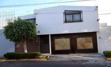 ¡Casa amplia y equipada en venta en El Mirador!