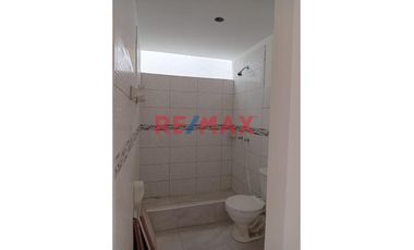 ¡Imperdible! Venta De Casa Nueva De 02 Pisos (Base Para 3 Pisos + Azotea), En Condominio Sol De Chan Chan Altura Colegio Ramon Castilla