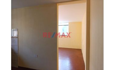 Venta De Amplio Departamento En 2Do Piso Y Azotea, A Unas Cuadras De La Plaza De Armas De La Esperanza