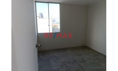 Se Alquila Acogedora Casa Nueva De 2 Pisos En Residencial Magisterial, Victor Larco