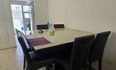 RENTA Casa en privada en Los Encinos El Marques cerca del Aeropuerto