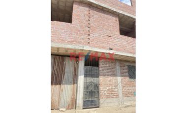 Se Vende Casa En Casco Las Lomas De Huanchaco/ 279M2 / S/ 185,000