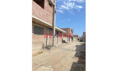 Se Vende Casa En Casco Las Lomas De Huanchaco/ 279M2 / S/ 185,000