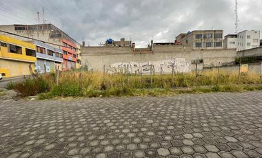 Renta de terreno en  Calderón, Quito .