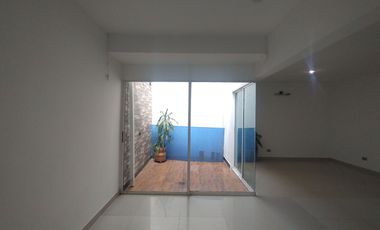 Casa en arriendo en Altos de Riomar