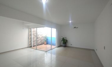 Casa en arriendo en Altos de Riomar