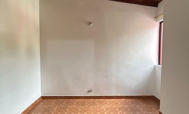 Oportunidad de Inversión - Casa Nivel 2 y 3 en VENTA - Robledo