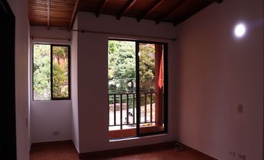 Oportunidad de Inversión - Casa Nivel 2 y 3 en VENTA - Robledo