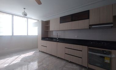 Apartamento en arriendo en Riomar.
