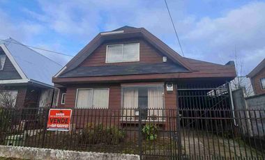 Vende Casa En Villa Puerta del Sol, a 1 Cuadra de Avenida Monseñor Munita que accede a Carretera 5 sur  Hospital, Isla Chiloe  Puerto Montt