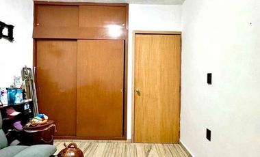 VENDO CASA EN FRACC. SIGLO XXI EN 5A. SECCIÓN