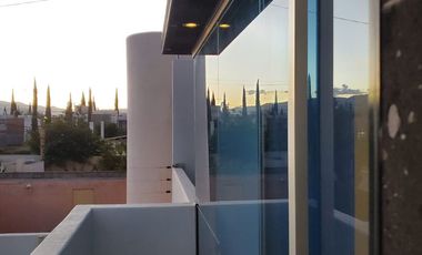 EXCELENTE CASA UBICADA A 5 MIN. DE LA ZONA INDUSTRIAL!!!