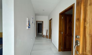 VILLAMIL PLAYAS VENDO HERMOSA CASA DE UNA PLANTA CON SALIDA AL MAR