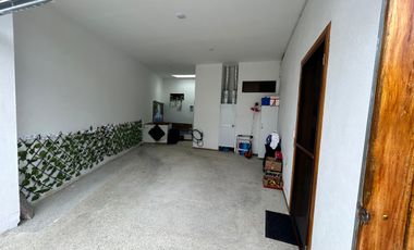 VILLAMIL PLAYAS VENDO HERMOSA CASA DE UNA PLANTA CON SALIDA AL MAR