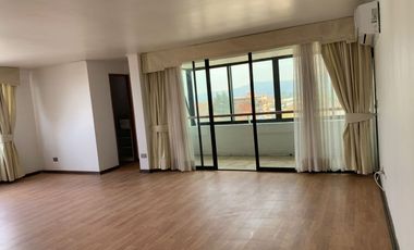 Se vende amplio departamento centro de Talca
