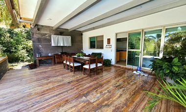 LAS CAÑADAS CASA EN VENTA SUPER COMPLETA CON ALBERCA, TERRAZA, BAR Y HERMOSO JAR