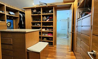 LAS CAÑADAS CASA EN VENTA SUPER COMPLETA CON ALBERCA, TERRAZA, BAR Y HERMOSO JAR