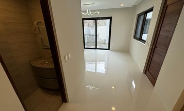 Last Executive Single-Attached Home | Prime Las Piñas Location | Near SM Southmall