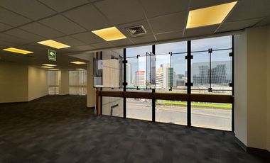 Venta de OFICINA Comercial 300 m2 San Isidro