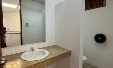 Venta de OFICINA Comercial 300 m2 San Isidro