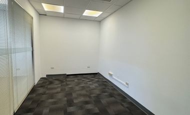 Venta de OFICINA Comercial 300 m2 San Isidro