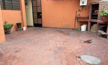CASA FRENTE A PARQUE EXCELENTE ESTADO SALAMANCA