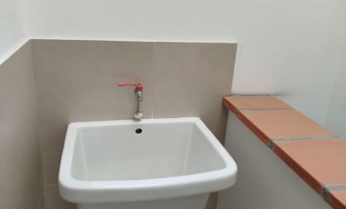 𝗔𝗟𝗤𝗨𝗜𝗟𝗢 𝗖𝗔𝗦𝗜𝗧𝗔 𝗘𝗦𝗧𝗥𝗘𝗡𝗢 3 𝗣𝗜𝗦𝗢𝗦 𝗕𝗥𝗘Ñ𝗔