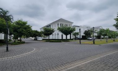 Terreno Esquinero en Venta Frente al Lago Central – Aires del Batán, Samborondón