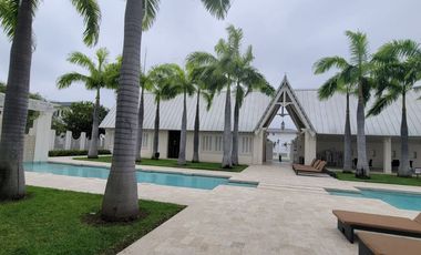 Terreno Esquinero en Venta Frente al Lago Central – Aires del Batán, Samborondón