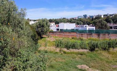 Terreno en venta sobre Boulevard Atlixco, Nueva Antequera cerca de la Plaza Triangulo