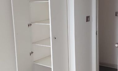 Se Vende Departamento en Valparaiso, 2 Dormitorios, 2 baños, 1 Estacionamiento, UF 2800